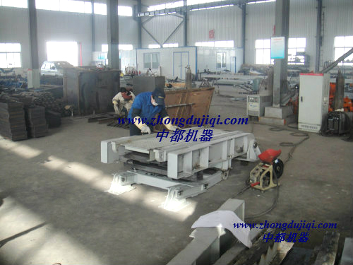 連桿推動式搖臺 (zyc型)